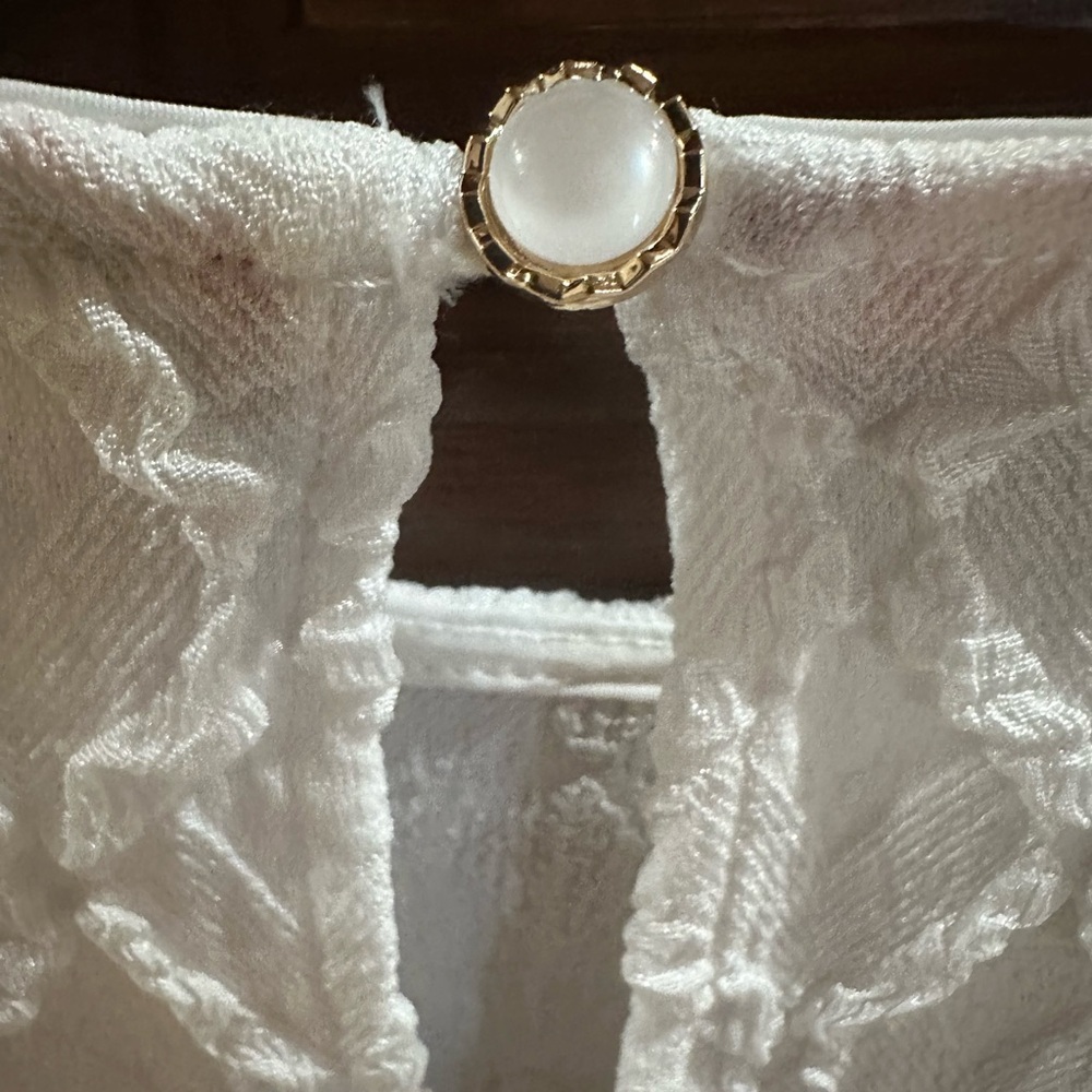 NWOT white top - Picture 6 of 10